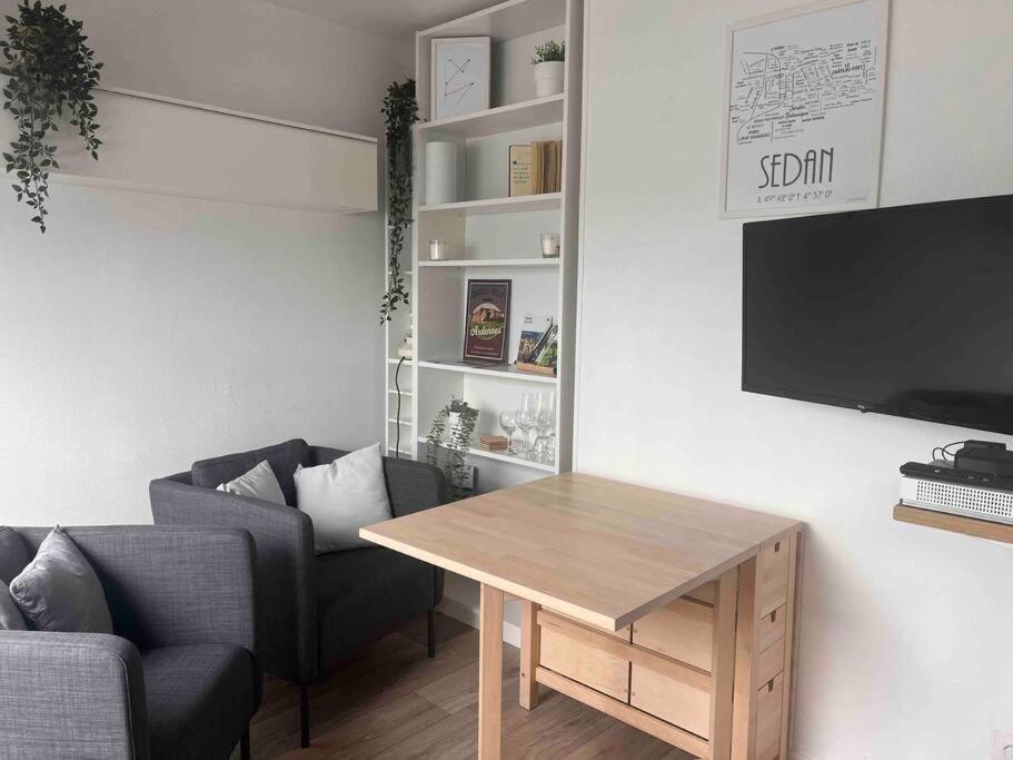 Ferienwohnung La Belle Etoile Sedan Exterior foto